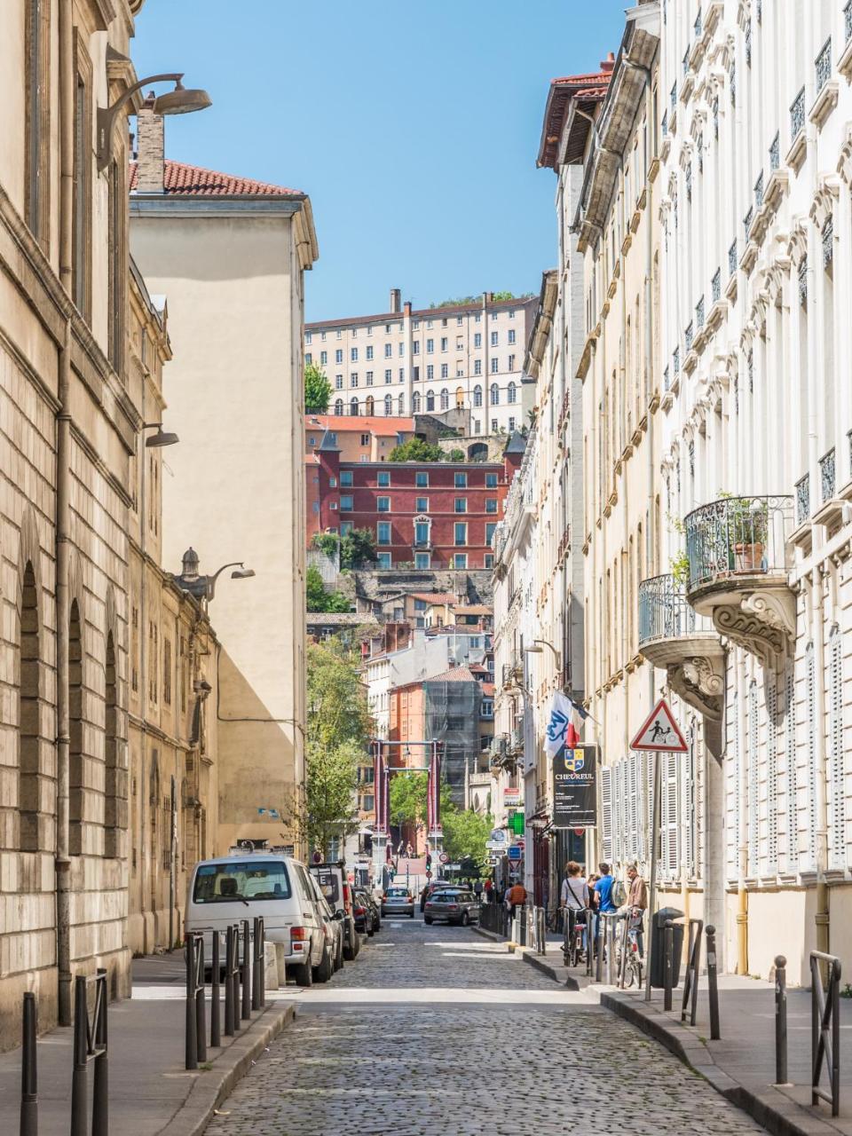 Mihotel Bizolon Lyon Bagian luar foto