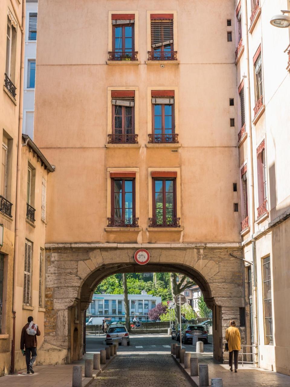 Mihotel Bizolon Lyon Bagian luar foto